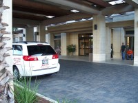 Front entrance to the Austin Marriot Airport South Hotel